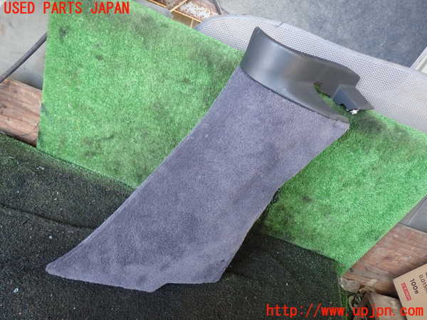 1UPJ-28137675]ポルシェ・ボクスター(98623)右リアピラートリム 中古_m0001.jpg