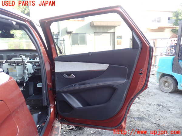 1UPJ-28141290]プジョー・5008(P87AH01)右後ドア E000292 20T 中古_m0004.jpg