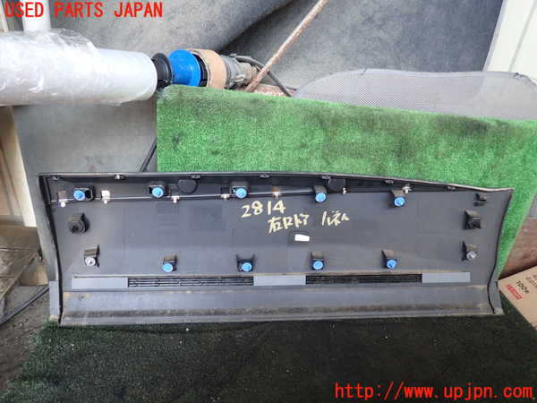 5UPJ-28141292]プジョー・5008(P87AH01)右後ドアパネル 中古_m0002.jpg