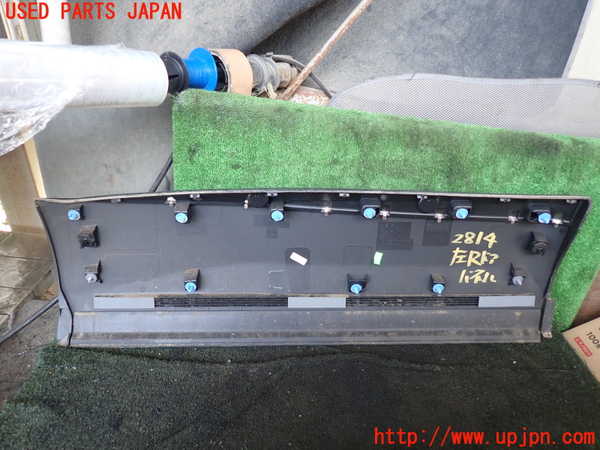 1UPJ-28141322]プジョー・5008(P87AH01)左後ドアパネル 中古_m0002.jpg