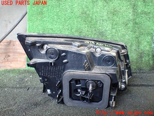 1UPJ-28141550]プジョー・5008(P87AH01)右リアフィニッシャー 9836231780 中古_m0002.jpg