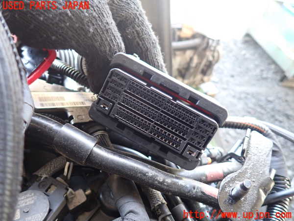 1UPJ-28142010]プジョー・5008(P87AH01)エンジン AH01 中古_m0003.jpg