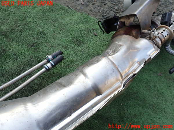 1UPJ-28142651]プジョー・5008(P87AH01)センターパイプ1 中古_m0003.jpg