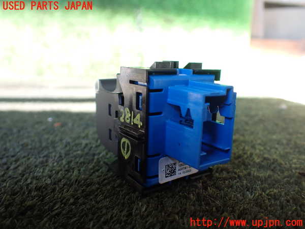 1UPJ-28146306]プジョー・5008(P87AH01)スイッチ1 パーキング 中古_m0002.jpg