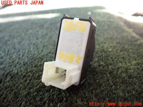 5UPJ-28146245]プジョー・5008(P87AH01)左前パワーウィンドウスイッチ 中古_m0002.jpg