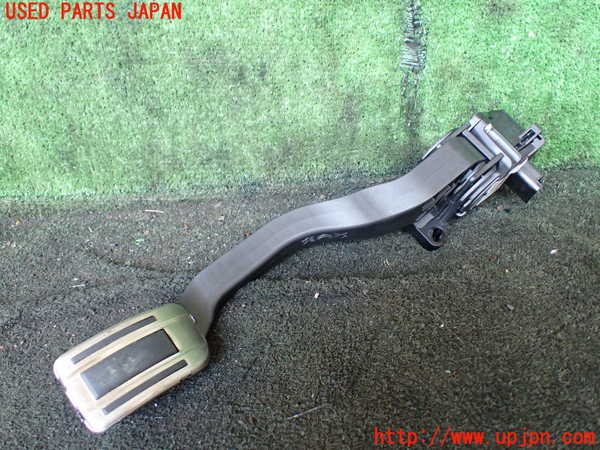 5UPJ-28146381]プジョー・5008(P87AH01)センサー1 中古_m0001.jpg