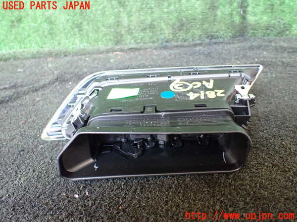 5UPJ-28147527]プジョー・5008(P87AH01)エアコン吹き出し口2 左 中古_m0002.jpg