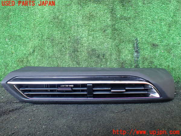 1UPJ-28147528]プジョー・5008(P87AH01)エアコン吹き出し口3 真中 中古_m0001.jpg