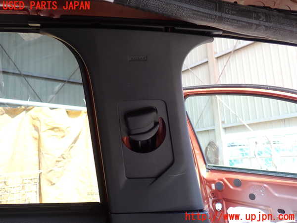 1UPJ-28147670]プジョー・5008(P87AH01)左センターピラートリム 中古_m0002.jpg