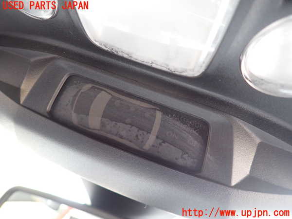 1UPJ-28146411]プジョー・5008(P87AH01)ルームランプ1 フロント 中古_m0002.jpg
