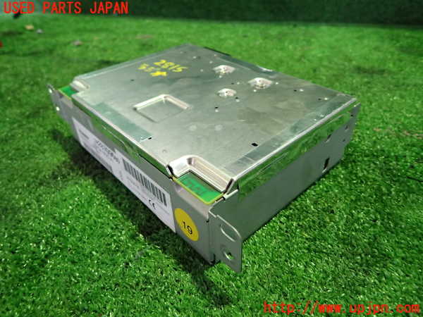 1UPJ-28156470]シトロエン・C3 エアクロス(A8HN05)ラジオ 中古_m0002.jpg