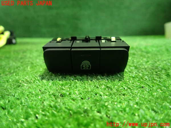 1UPJ-28156307]シトロエン・C3 エアクロス(A8HN05)スイッチ2 チャイルドロック 中古_m0001.jpg