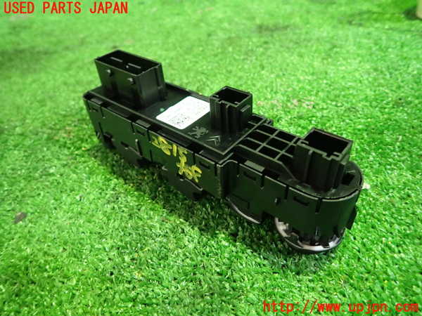 1UPJ-28156240]シトロエン・C3 エアクロス(A8HN05)右前パワーウィンドウスイッチ 中古_m0002.jpg