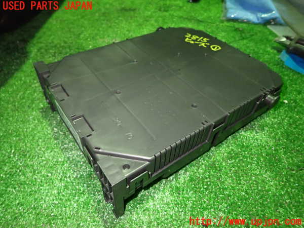 1UPJ-28156741]シトロエン・C3 エアクロス(A8HN05)ヒューズボックス1 中古_m0003.jpg