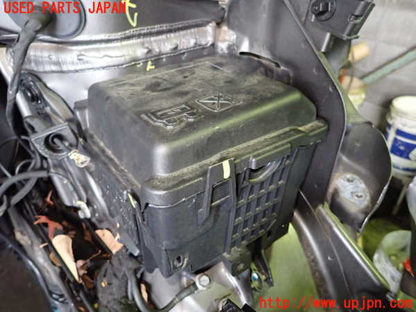 1UPJ-28156742]シトロエン・C3 エアクロス(A8HN05)ヒューズボックス2 中古_m0001.jpg