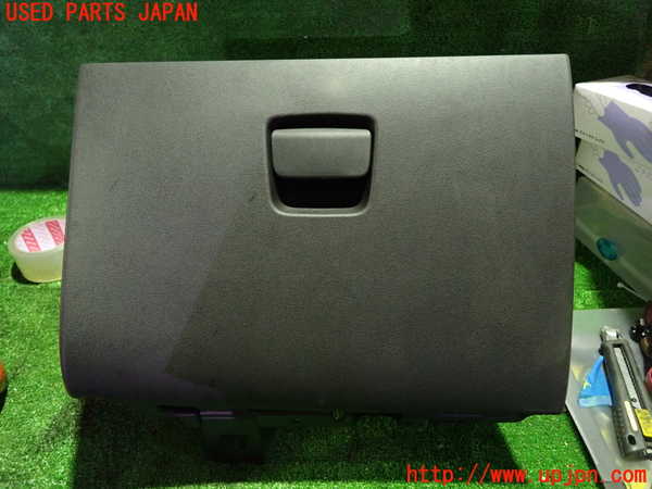 1UPJ-28157516]シトロエン・C3 エアクロス(A8HN05)グローブボックス1 中古_m0001.jpg