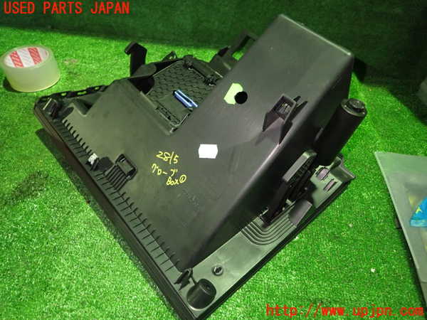 1UPJ-28157516]シトロエン・C3 エアクロス(A8HN05)グローブボックス1 中古_m0002.jpg