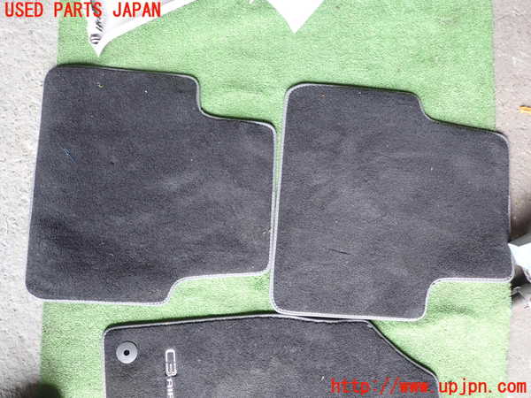 1UPJ-28157800]シトロエン・C3 エアクロス(A8HN05)フロアマット 中古_m0004.jpg