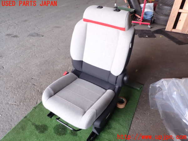1UPJ-28157065]シトロエン・C3 エアクロス(A8HN05)助手席シート 中古_m0001.jpg