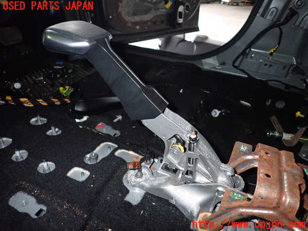1UPJ-28157550]シトロエン・C3 エアクロス(A8HN05)サイドブレーキレバー 中古_m0002.jpg