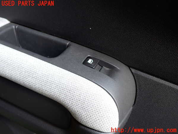 1UPJ-28151324]シトロエン・C3 エアクロス(A8HN05)左後ドア内張り 中古_m0004.jpg