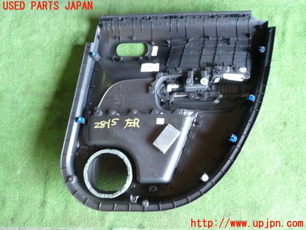 1UPJ-28151324]シトロエン・C3 エアクロス(A8HN05)左後ドア内張り 中古_m0005.jpg