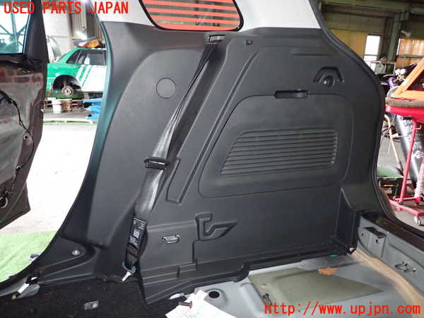 1UPJ-28157675]シトロエン・C3 エアクロス(A8HN05)右リアピラートリム 中古_m0002.jpg