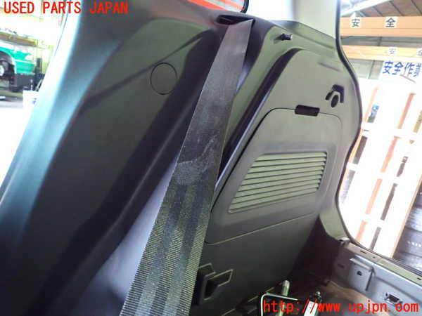 1UPJ-28157155]シトロエン・C3 エアクロス(A8HN05)右2列目シートベルト 中古_m0002.jpg