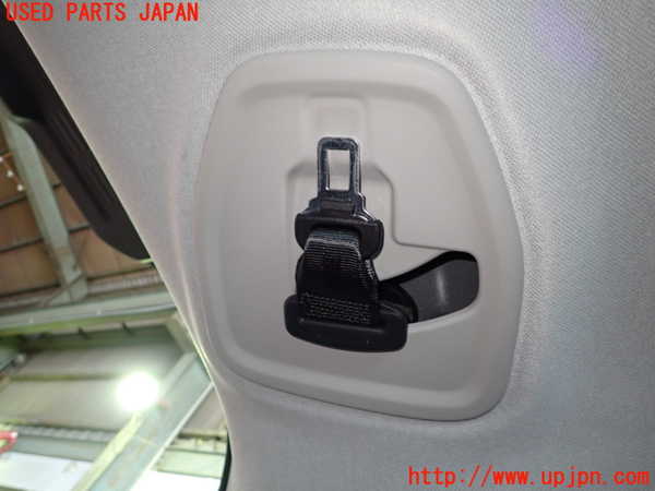 1UPJ-28157135]シトロエン・C3 エアクロス(A8HN05)真中2列目シートベルト 中古_m0001.jpg
