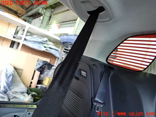 1UPJ-28157135]シトロエン・C3 エアクロス(A8HN05)真中2列目シートベルト 中古_m0002.jpg