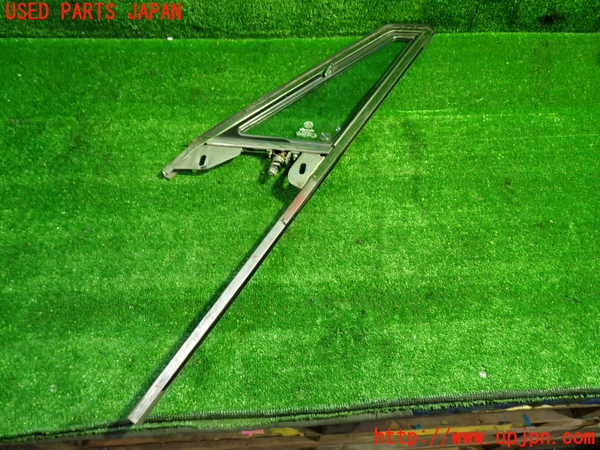 1UPJ-28171202]アルファロメオ・スパイダー(115)左フロント三角窓ガラス 中古 sicursiv M24 43R-000982_m0001.jpg