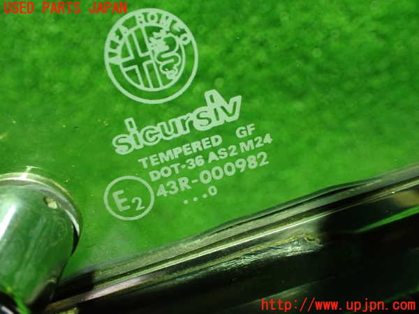 1UPJ-28171202]アルファロメオ・スパイダー(115)左フロント三角窓ガラス 中古 sicursiv M24 43R-000982_m0002.jpg