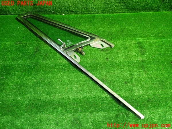 1UPJ-28171202]アルファロメオ・スパイダー(115)左フロント三角窓ガラス 中古 sicursiv M24 43R-000982_m0003.jpg