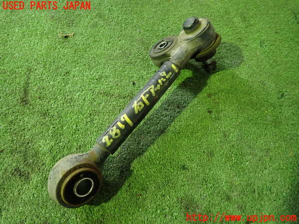 1UPJ-28175126]アルファロメオ・スパイダー(115)右フロントアッパーアーム1 中古_m0001.jpg