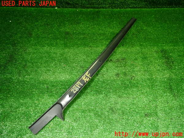 1UPJ-28177660]アルファロメオ・スパイダー(115)左フロントピラートリム 中古_m0003.jpg
