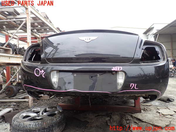 1UPJ-28191610]ベントレー・コンチネンタル・GT(BCBEB)リアバンパー ジャンク部品取り_m0001.jpg