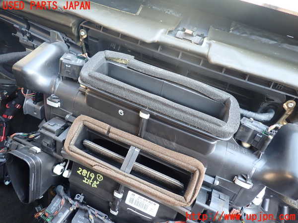 1UPJ-28196081]ベントレー・コンチネンタル・GT(BCBEB)エバポレーター1 中古_m0002.jpg