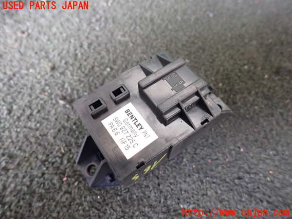 1UPJ-28196306]ベントレー・コンチネンタル・GT(BCBEB)スイッチ1 (電動パーキング) 中古_m0002.jpg