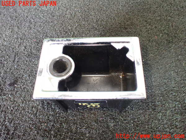 1UPJ-28197821]ベントレー・コンチネンタル・GT(BCBEB)灰皿1 中古_m0001.jpg