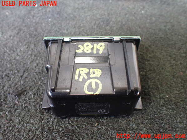 1UPJ-28197821]ベントレー・コンチネンタル・GT(BCBEB)灰皿1 中古_m0003.jpg