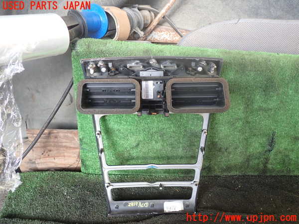 1UPJ-28197526]ベントレー・コンチネンタル・GT(BCBEB)エアコン吹き出し口1 (真中) 中古_m0003.jpg
