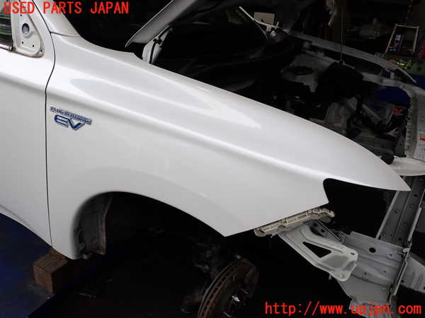 2UPJ-28201080]アウトランダーPHEV(GG2W)右前フェンダー 中古_m0001.jpg