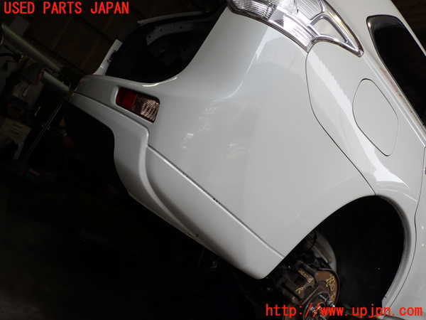 2UPJ-28201610]アウトランダーPHEV(GG2W)リアバンパー 中古_m0004.jpg