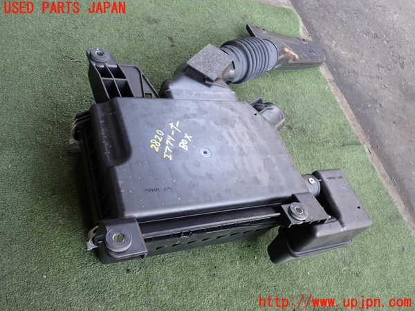 2UPJ-28202560]アウトランダーPHEV(GG2W)エアクリーナーボックス 中古_m0003.jpg