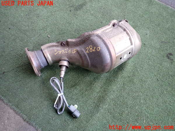 2UPJ-28202661]アウトランダーPHEV(GG2W)触媒1 中古_m0001.jpg