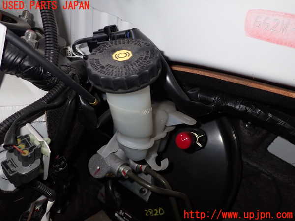 2UPJ-28204050]アウトランダーPHEV(GG2W)ブレーキマスターシリンダー 中古_m0001.jpg