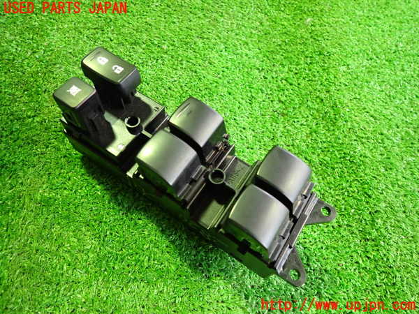 2UPJ-28206240]アウトランダーPHEV(GG2W)右前パワーウィンドウスイッチ 中古_m0001.jpg
