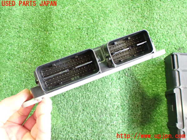 2UPJ-28206110]アウトランダーPHEV(GG2W)エンジンコンピューター 中古_m0003.jpg