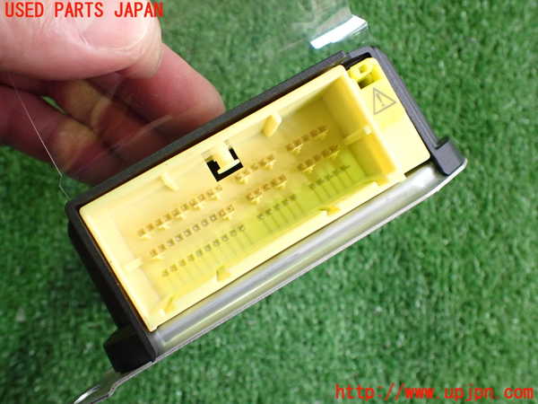 2UPJ-28206145]アウトランダーPHEV(GG2W)エアバッグコンピューター 中古_m0003.jpg
