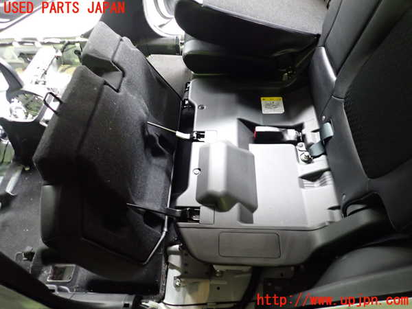 2UPJ-28207175]アウトランダーPHEV(GG2W)左2列目シート 中古_m0004.jpg